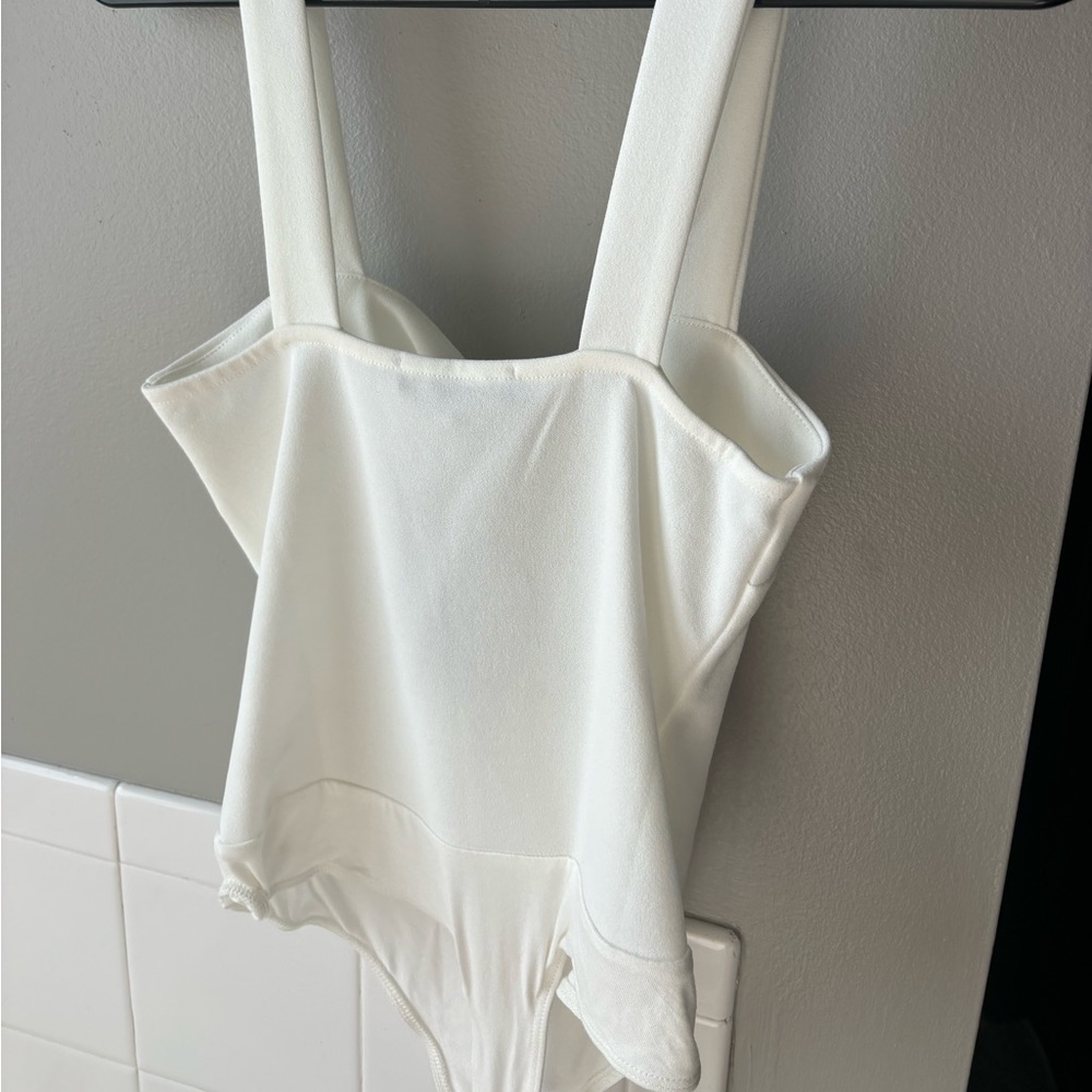 Lulus Bodysuit - Picture 4 of 4